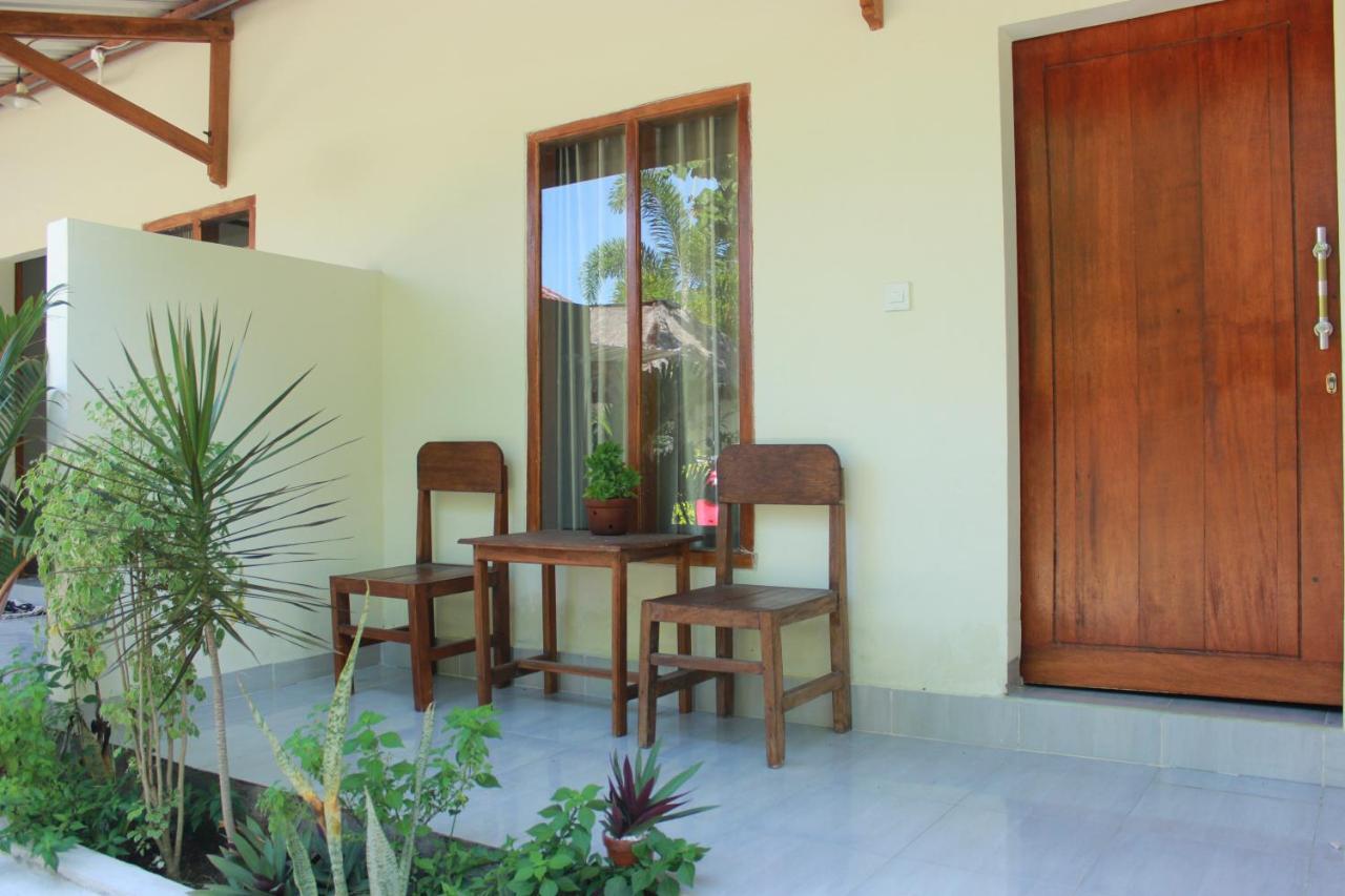 Herry Homestay Kuta  Buitenkant foto