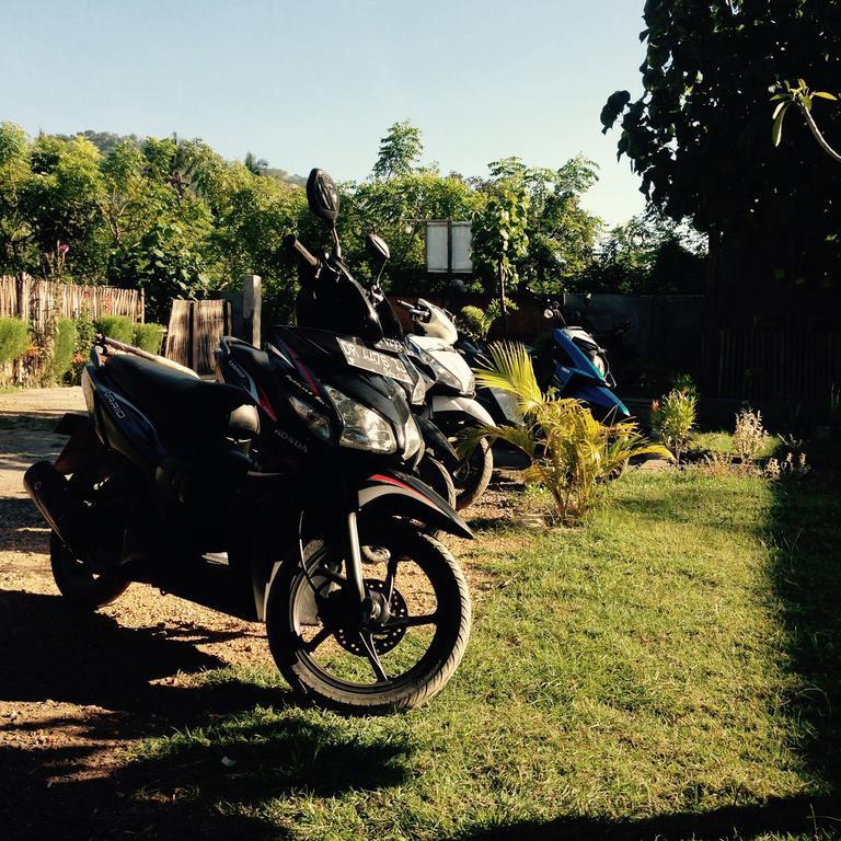 Herry Homestay Kuta  Buitenkant foto