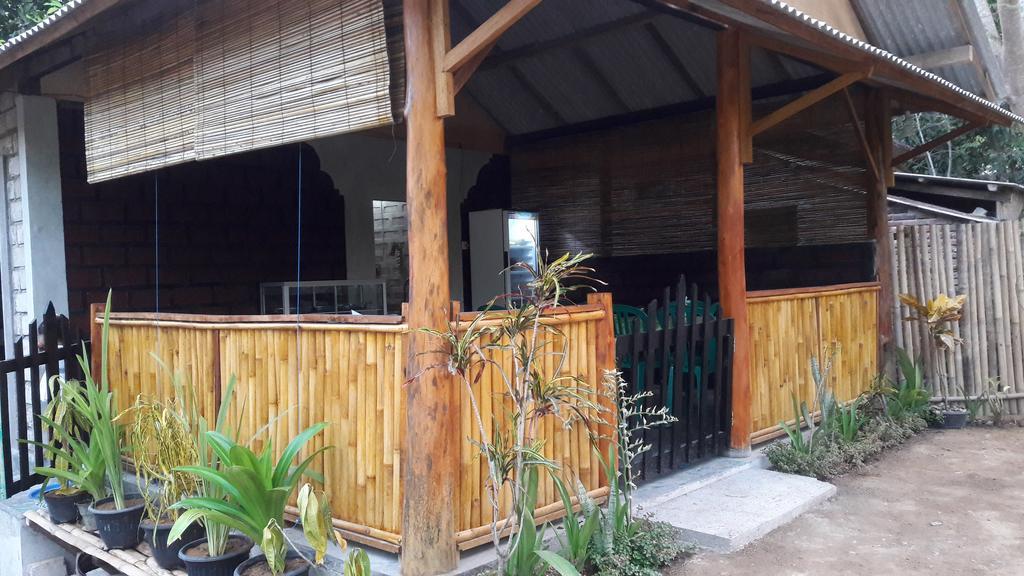 Herry Homestay Kuta  Buitenkant foto