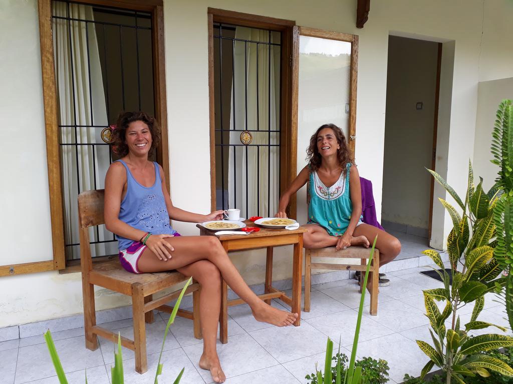 Herry Homestay Kuta  Buitenkant foto
